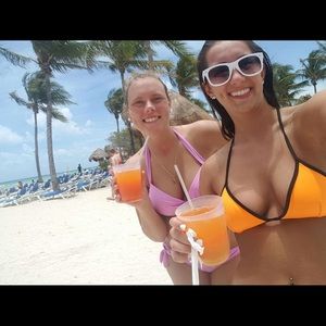 Meet your Posher, Haley